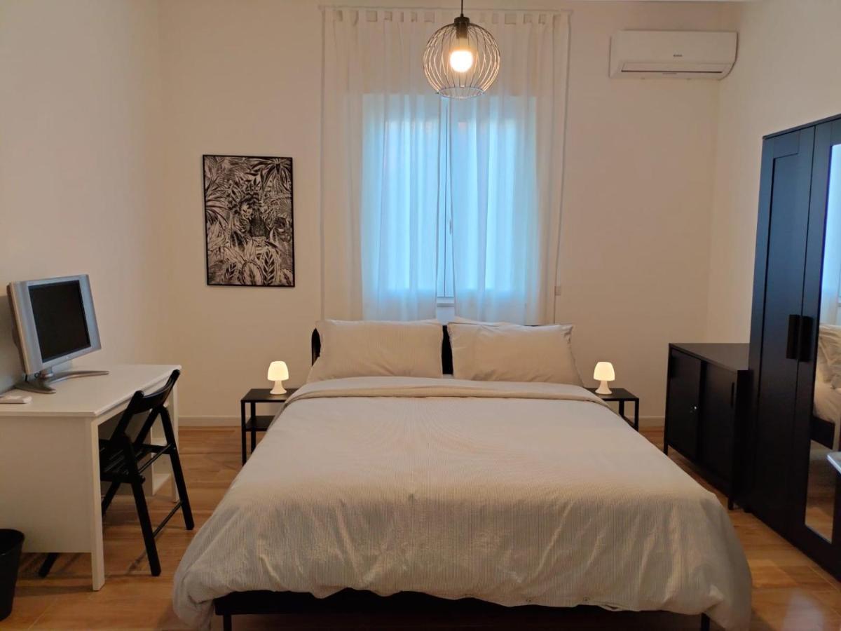 B&B Tanto Piacere ตารันโต ภายนอก รูปภาพ